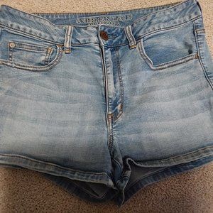 AMERICAN EAGLE  SUPER SUPER STRETCH SHORTS